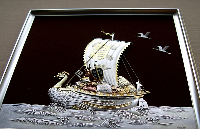 японская картина-рельеф из чистого серебра Корабль Сокровищ