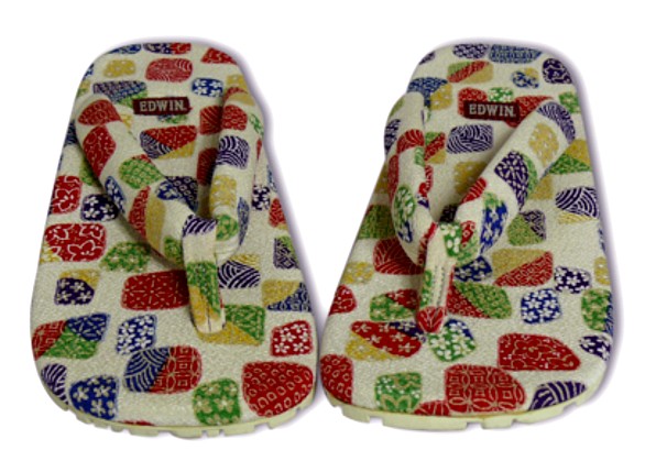 японская традиционная обувь из ткани кимоно черимэн