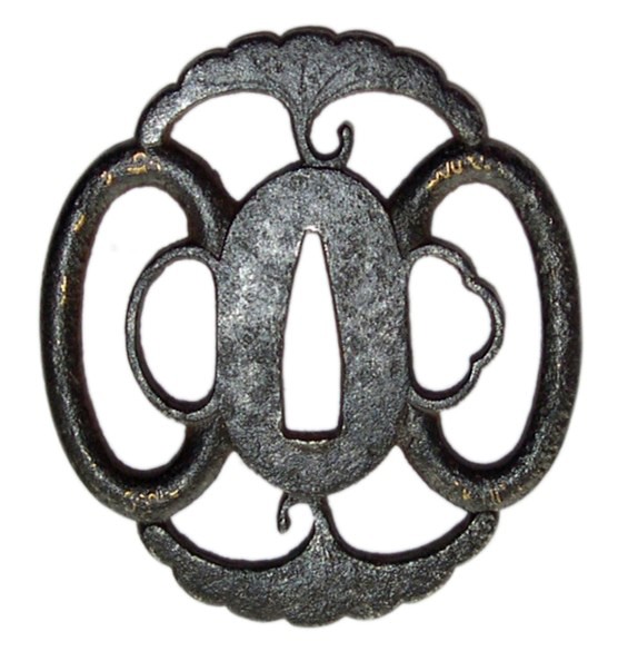 цуба - гарда японского самурайского меча. Железо, ковка, резьба