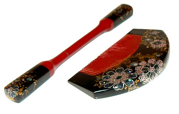 Японский старинный гребень и длинная  шпилька  с золотой росписью и инкрустацией, 1880-е гг..