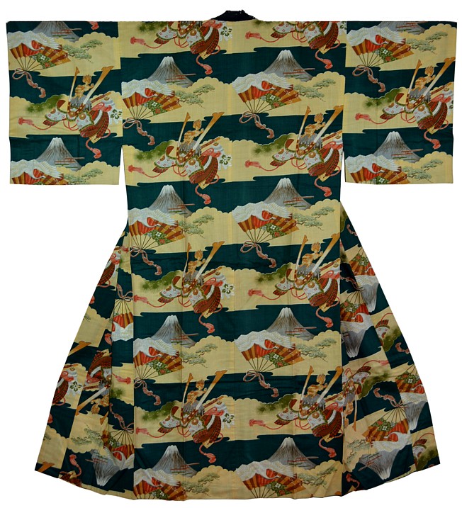 японское мужское антикварное кимоно с рисунком на самурайскую тему