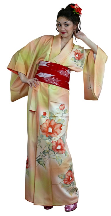 японское шелковое кимоно
